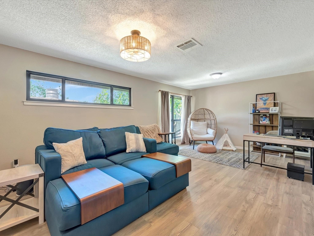 16570 Space Center Boulevard - Photo 26