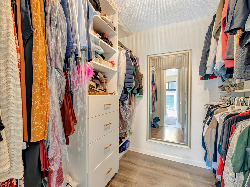 16570 Space Center Boulevard - Photo 23