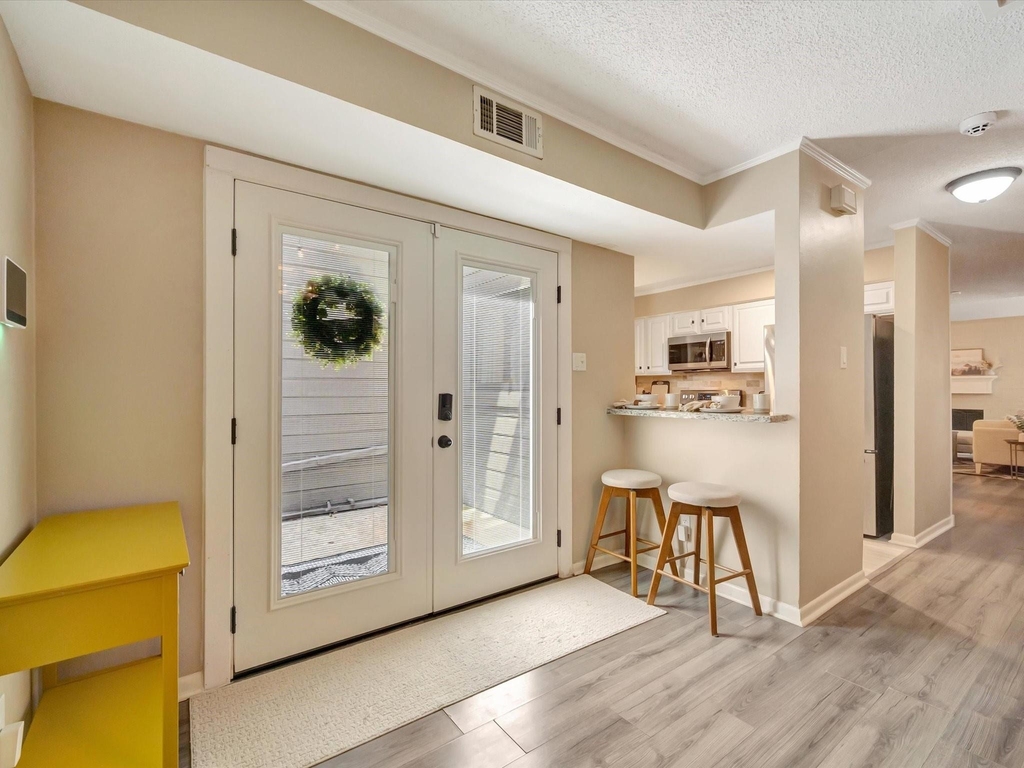 16570 Space Center Boulevard - Photo 17