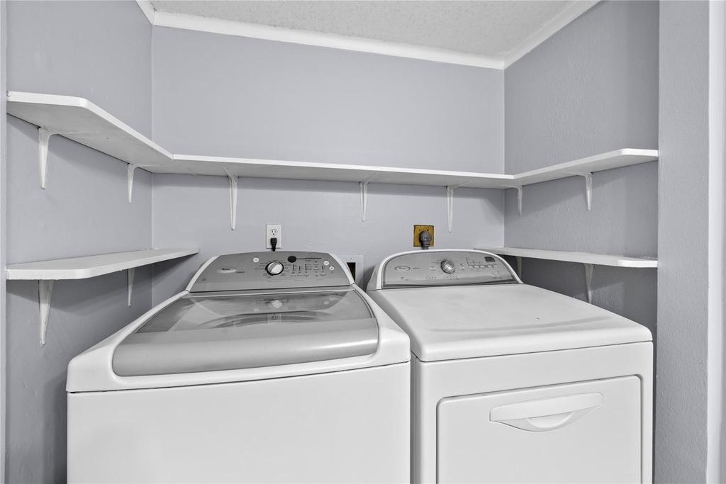 12528 Wellington Park Drive - Photo 12