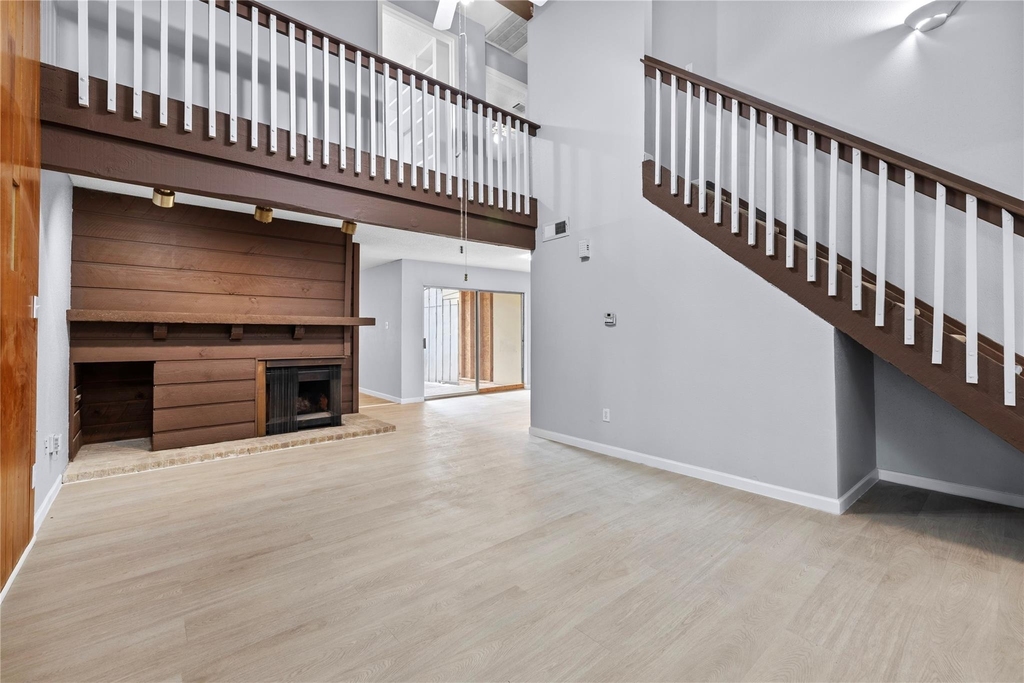 12528 Wellington Park Drive - Photo 3