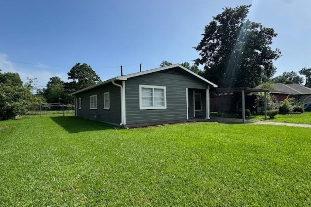 1819 Lincoln Drive - Photo 2
