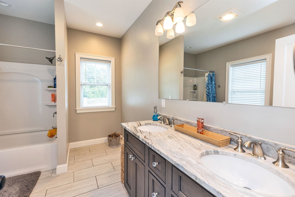 297 Merritt Nyberg - Photo 51
