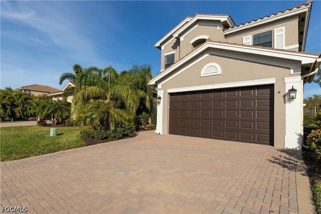 10026 Windy Pointe Court - Photo 0