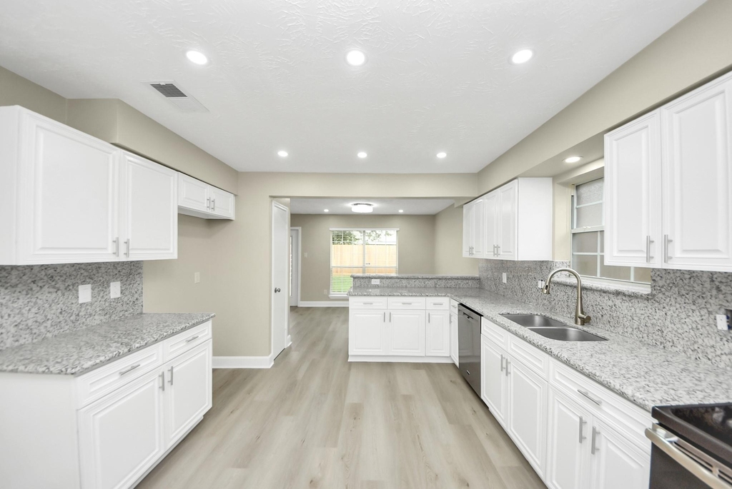 5035 E Pagewick Drive - Photo 12