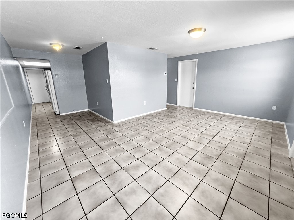 6617 Warwick Circle - Photo 0