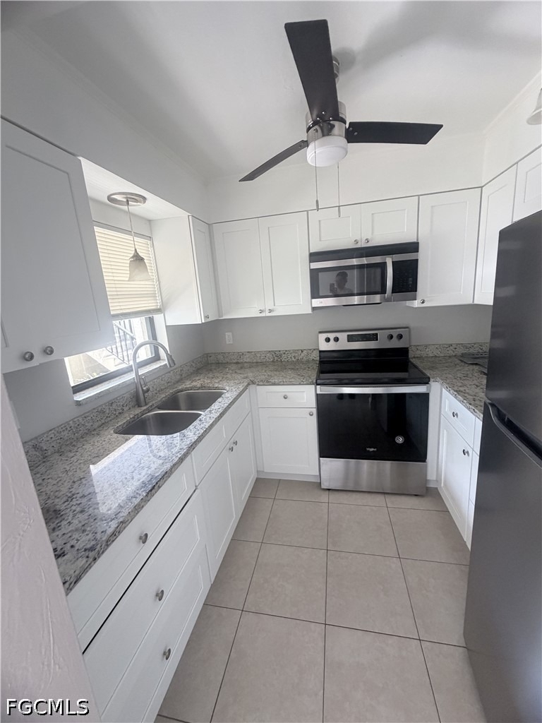 130 Cape Coral Parkway W - Photo 2