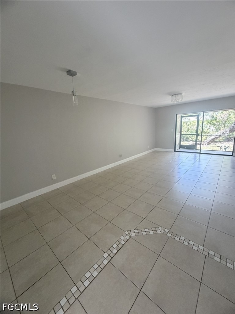 130 Cape Coral Parkway W - Photo 5