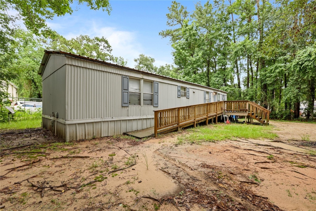 22521 West Road - Photo 30