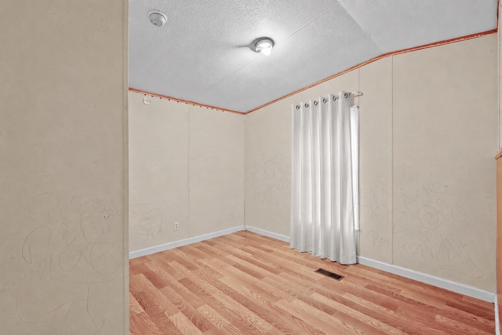 22521 West Road - Photo 19