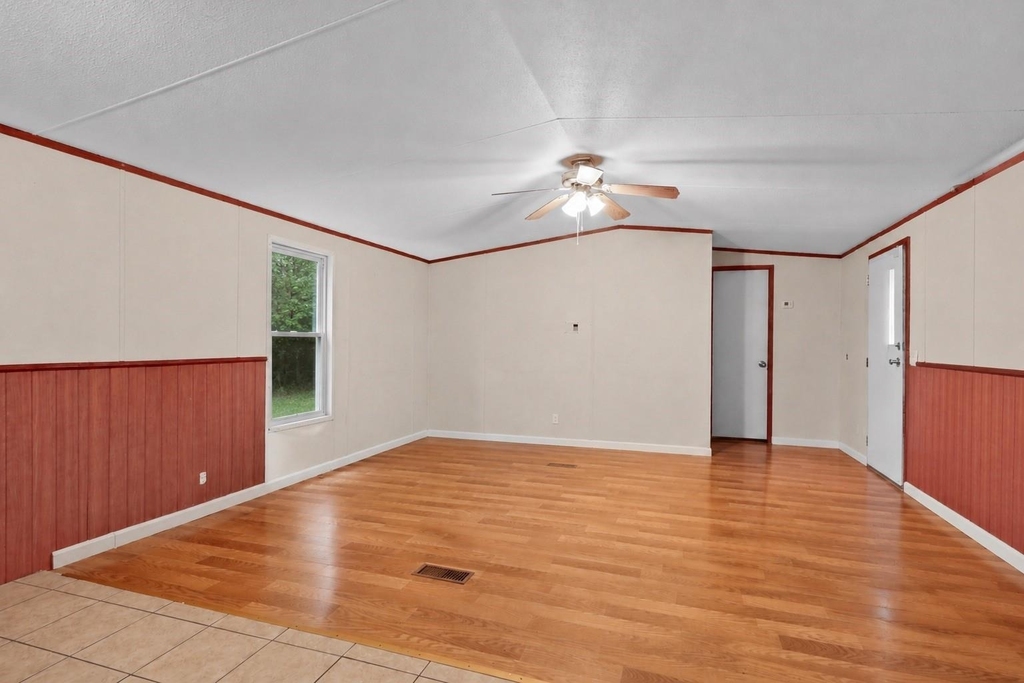 22521 West Road - Photo 5