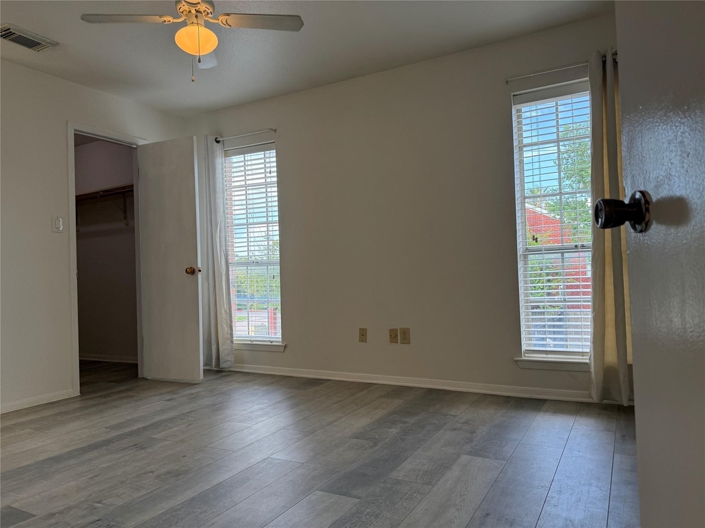 2626 Holly Hall Street - Photo 4