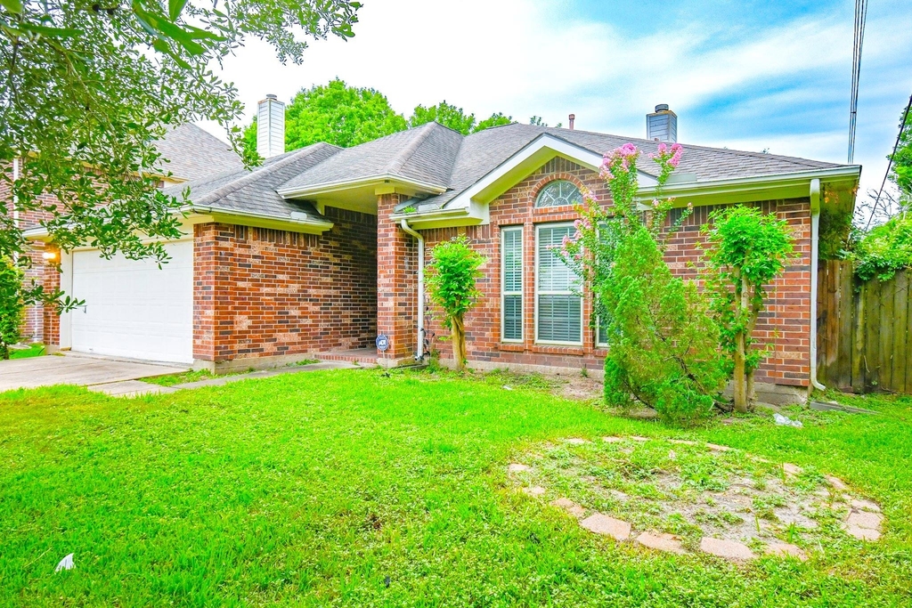 16302 Ash Point Lane - Photo 2