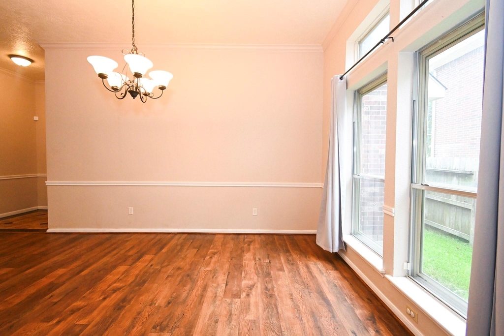 16302 Ash Point Lane - Photo 10