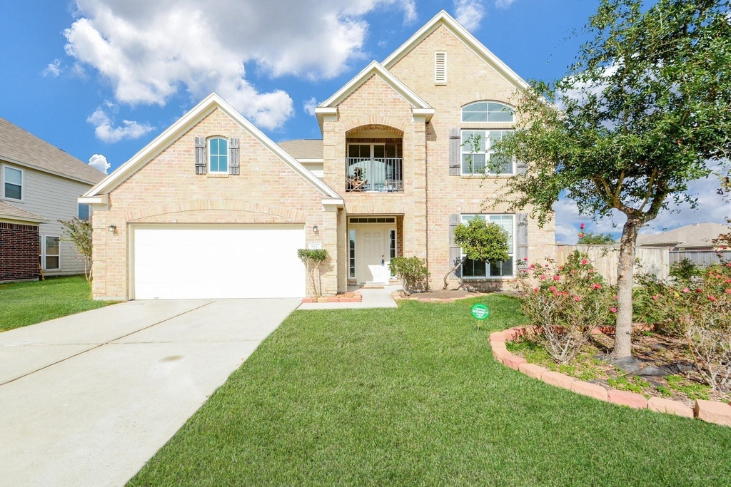 9947 Valance Way - Photo 0