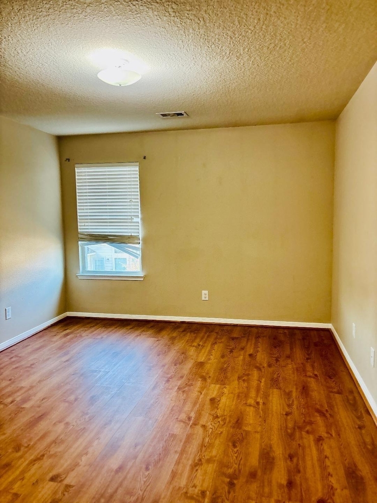 9947 Valance Way - Photo 32