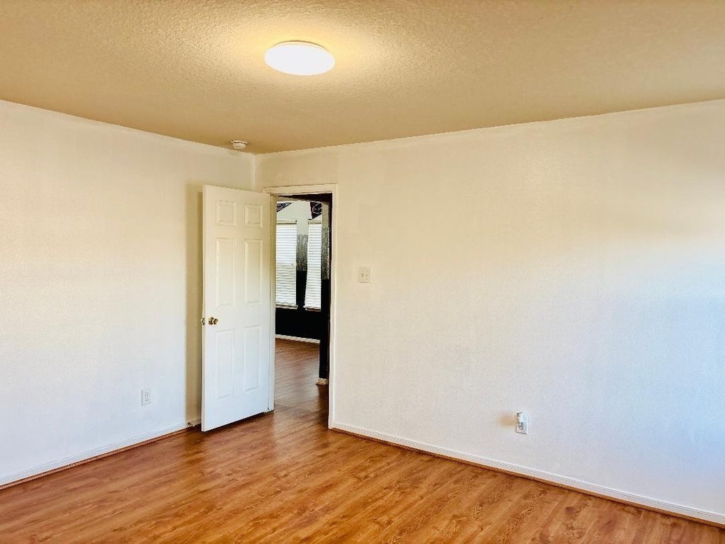 9947 Valance Way - Photo 28