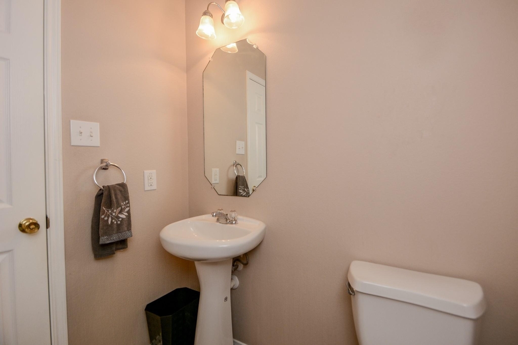 9947 Valance Way - Photo 33