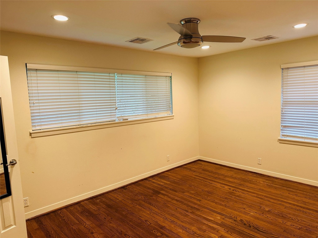 9758 Cedardale Drive - Photo 18