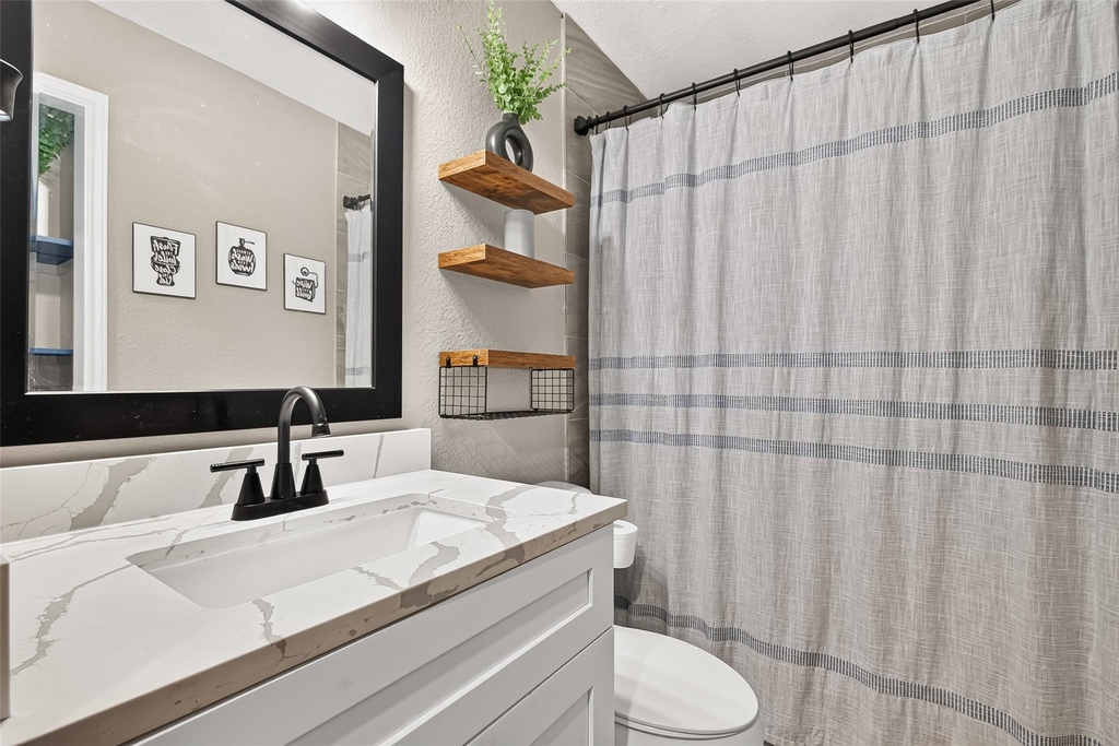 1005 Avenue D - Photo 26