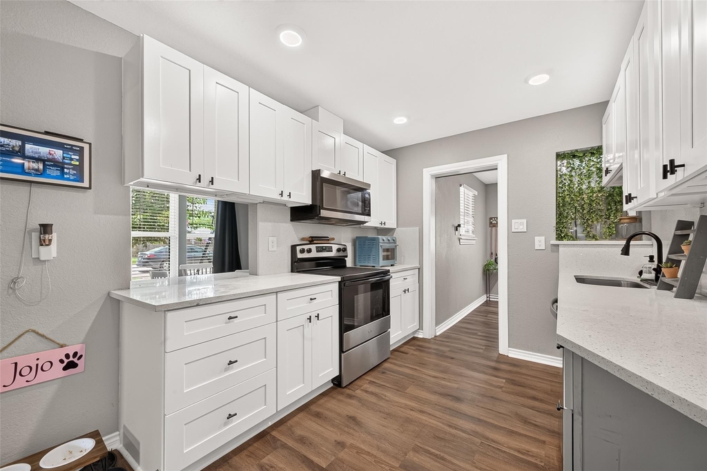 1005 Avenue D - Photo 23