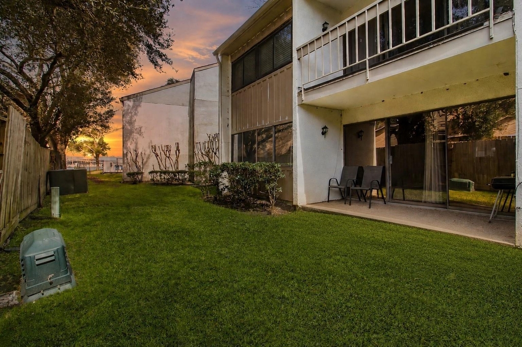 12100 Melville Drive - Photo 16