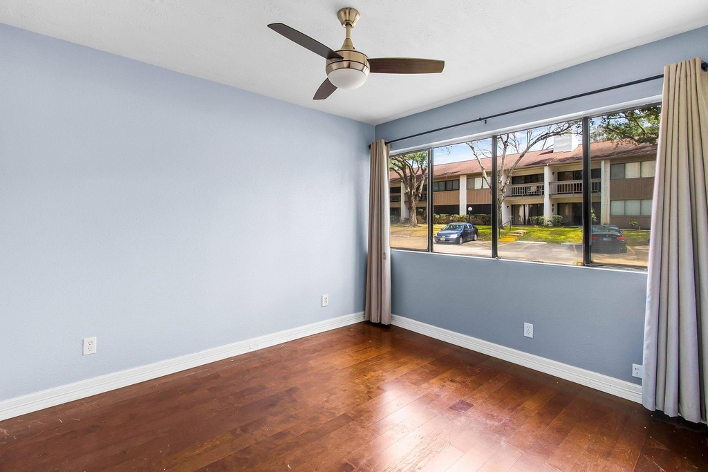 12100 Melville Drive - Photo 14