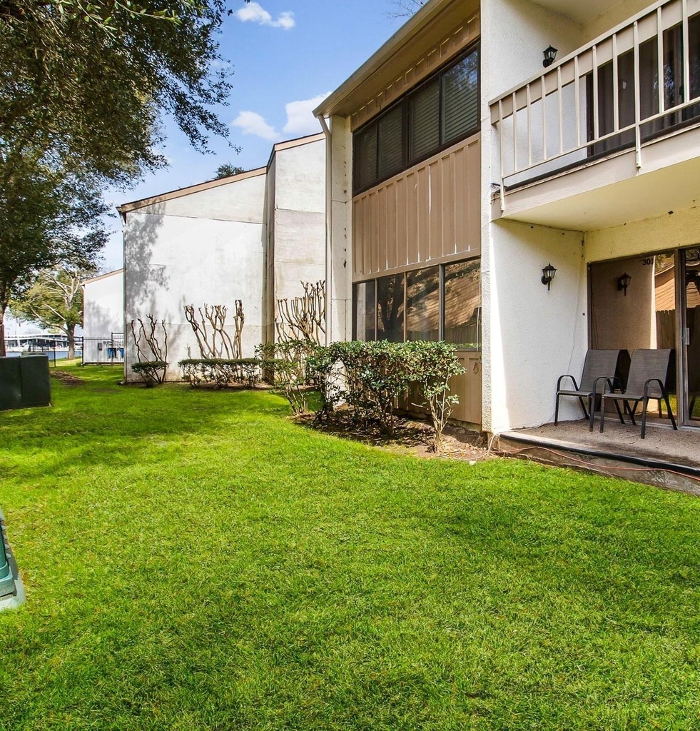 12100 Melville Drive - Photo 17