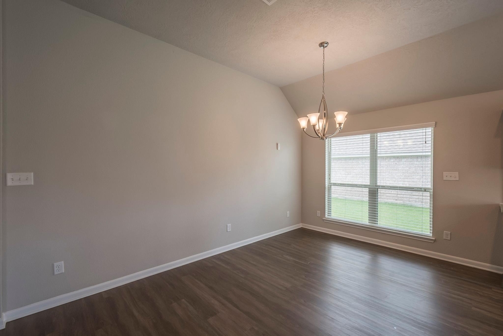 7418 Masters Drive - Photo 5