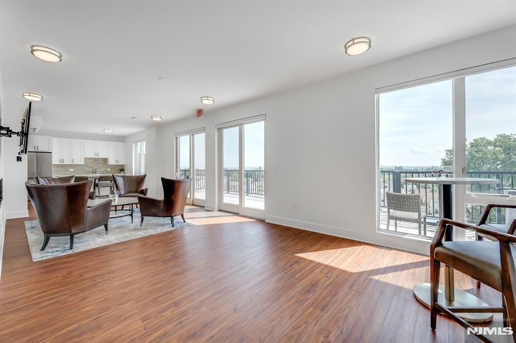 85 Ridge - Photo 4