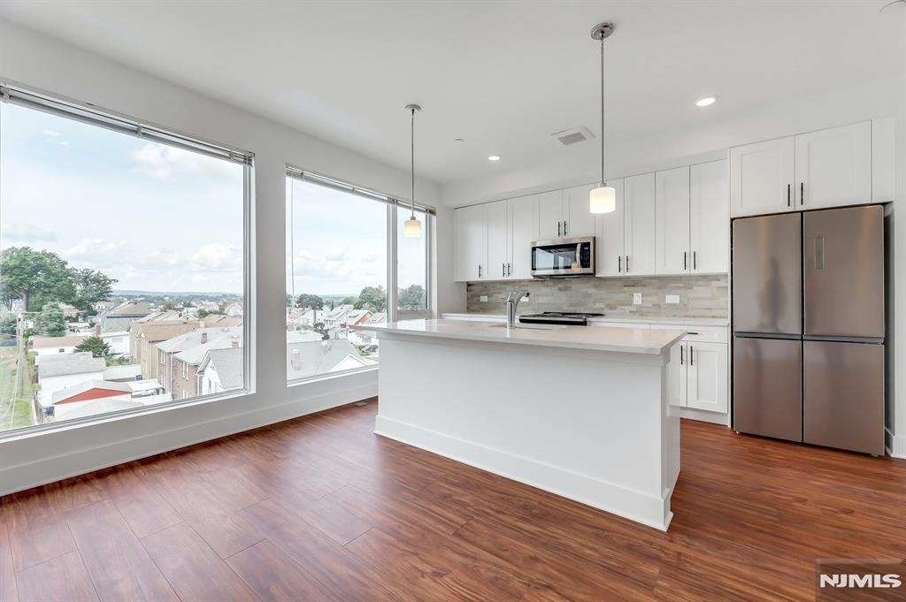 85 Ridge - Photo 16