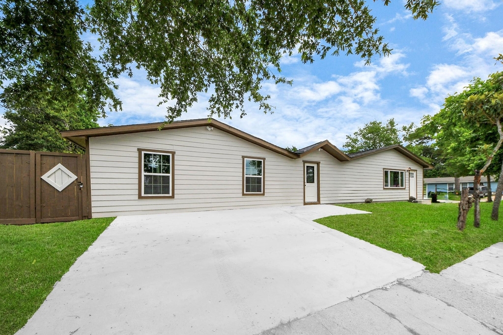 5903 Belneath Street - Photo 0