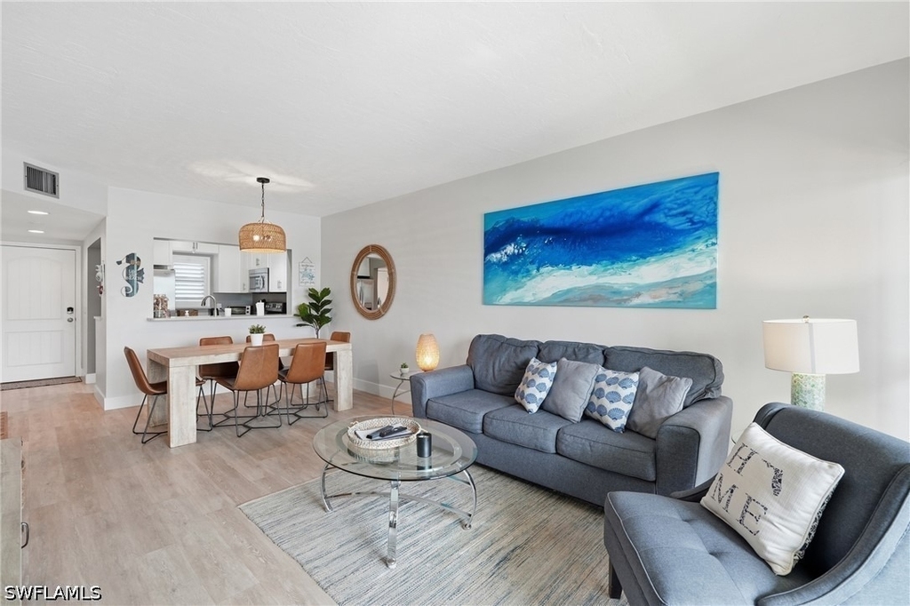 803 River Point Drive - Photo 3
