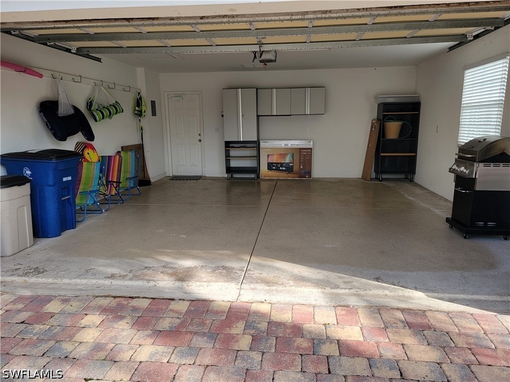 28209 Jeneva Way - Photo 3