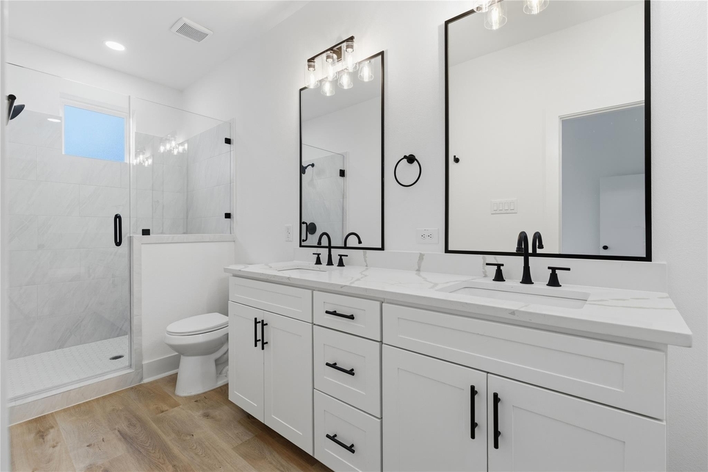 812 Elkhart Street - Photo 17