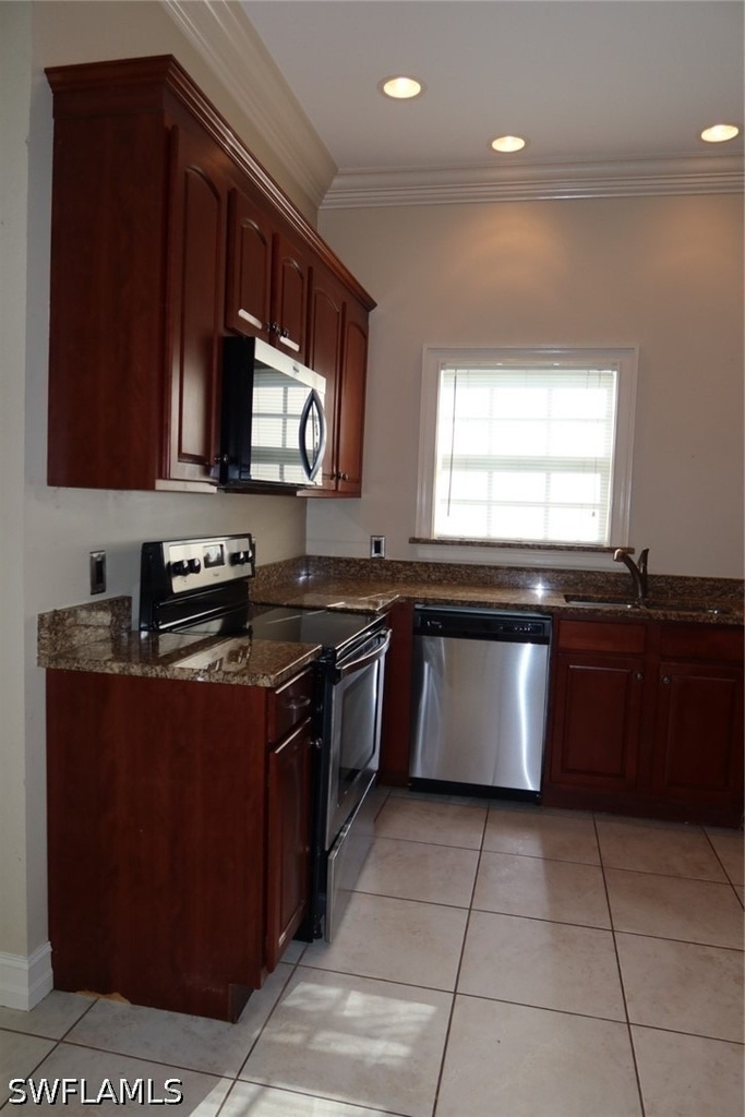 10996 Goodwin Street - Photo 1