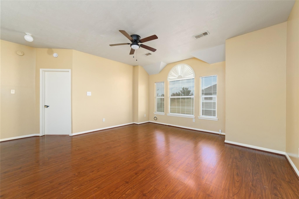 8207 Aliso Canyon Lane - Photo 17
