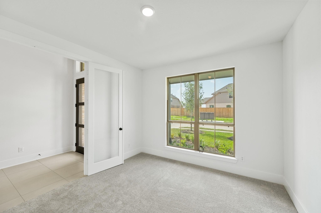 21127 Coral View Drive - Photo 8