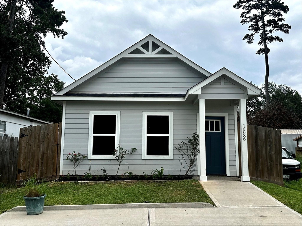 16686 E Lynbrook - Photo 0