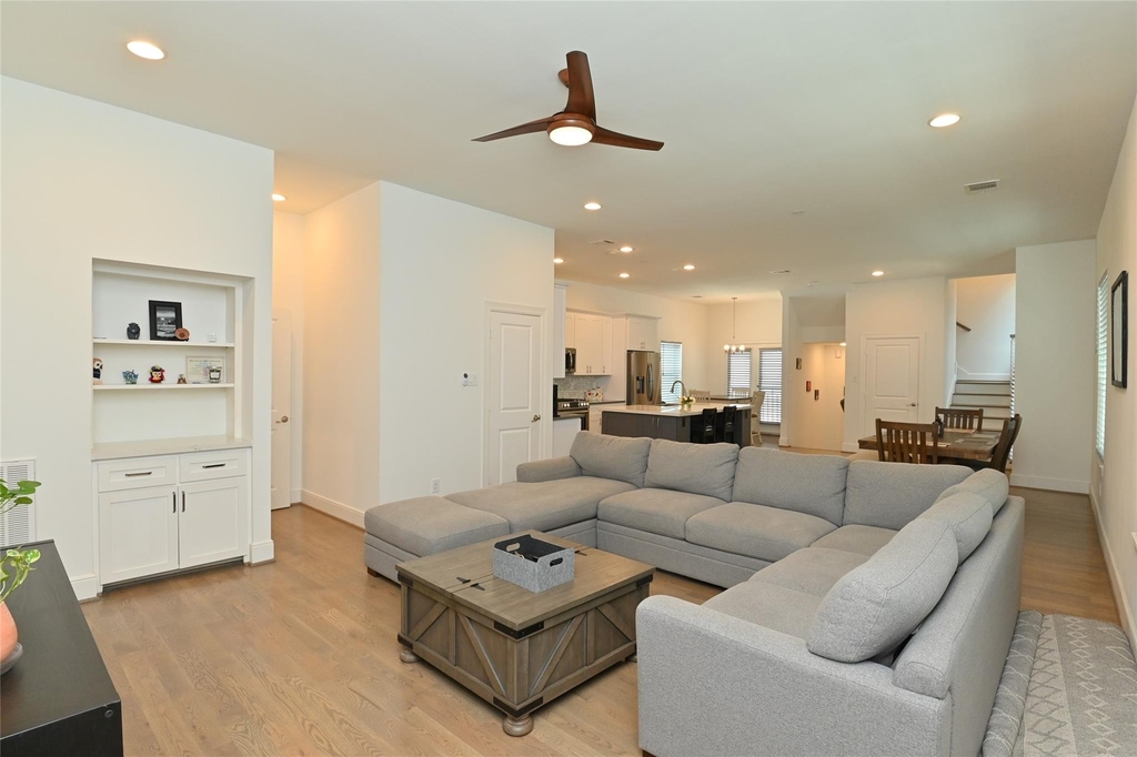 1117 W 16th Street - Photo 27