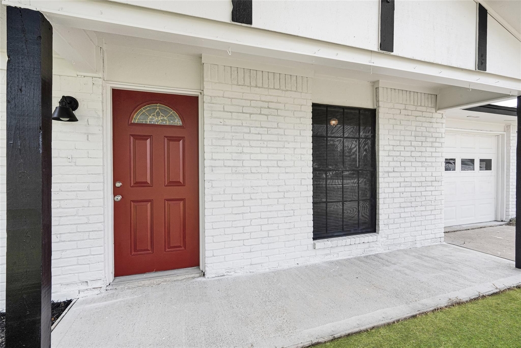 622 N 13th Street - Photo 2
