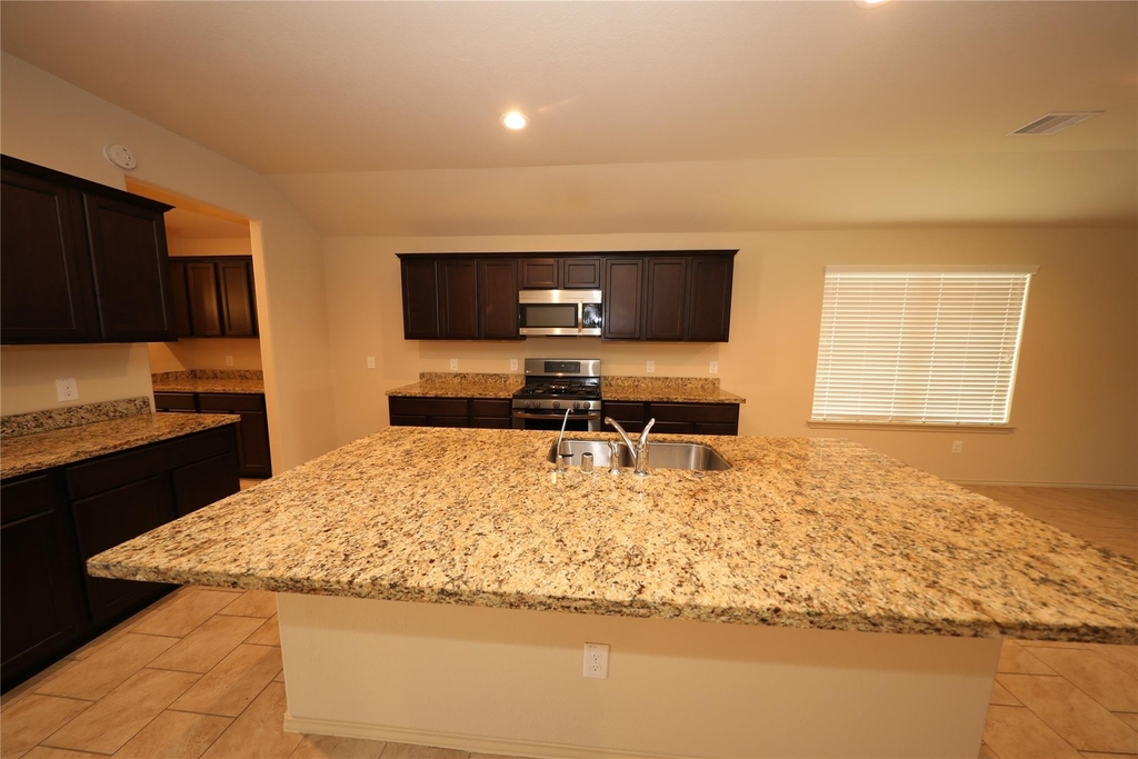 23210 Royal Tiger Road - Photo 4