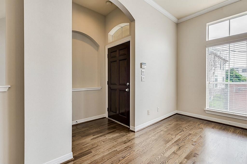 513 Leverkuhn Street - Photo 1