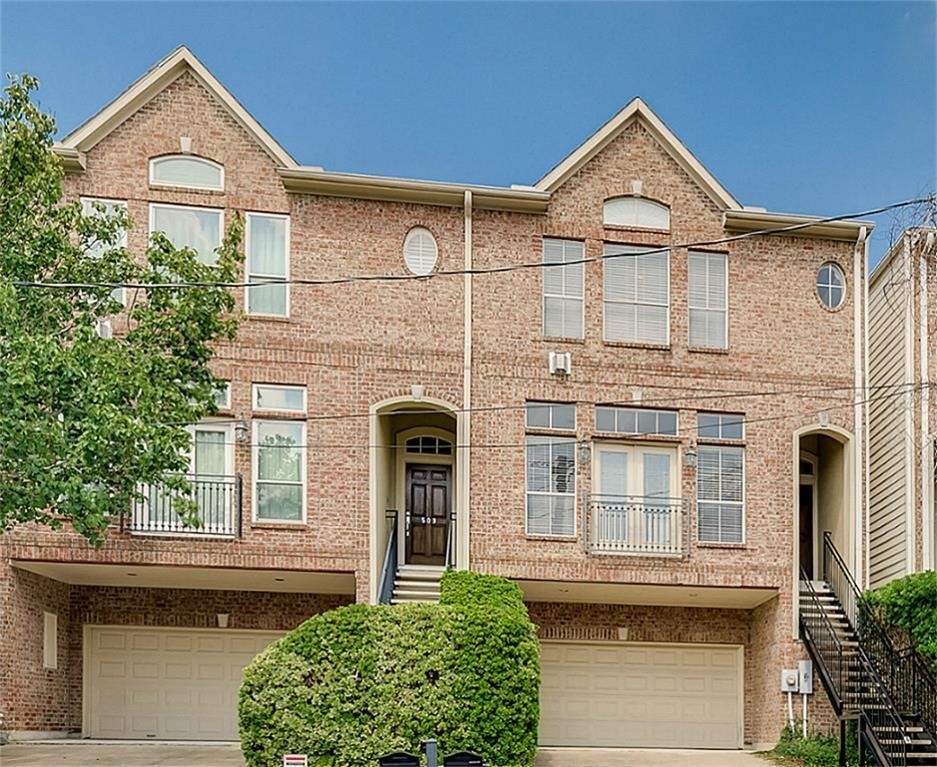 513 Leverkuhn Street - Photo 0