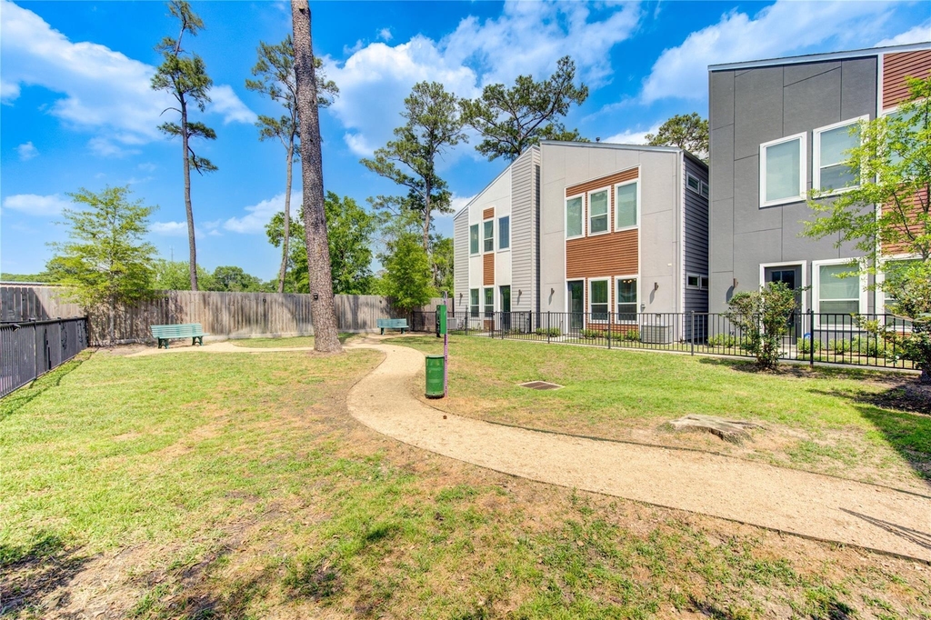 564 Janisch Road - Photo 3