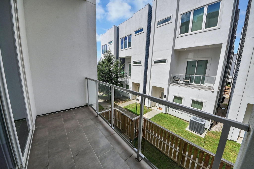 2116 Naomi Street - Photo 15