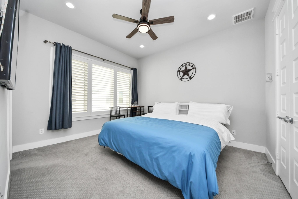 2116 Naomi Street - Photo 21