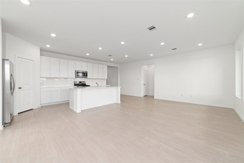 830 Heaven Drive - Photo 7