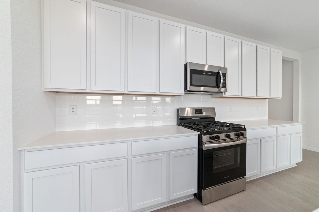 830 Heaven Drive - Photo 5