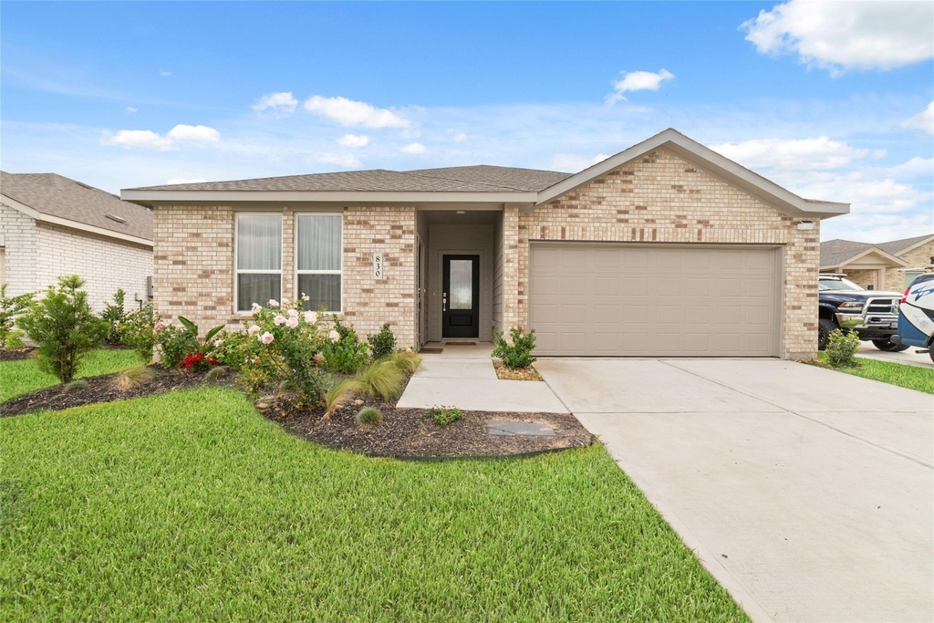 830 Heaven Drive - Photo 0
